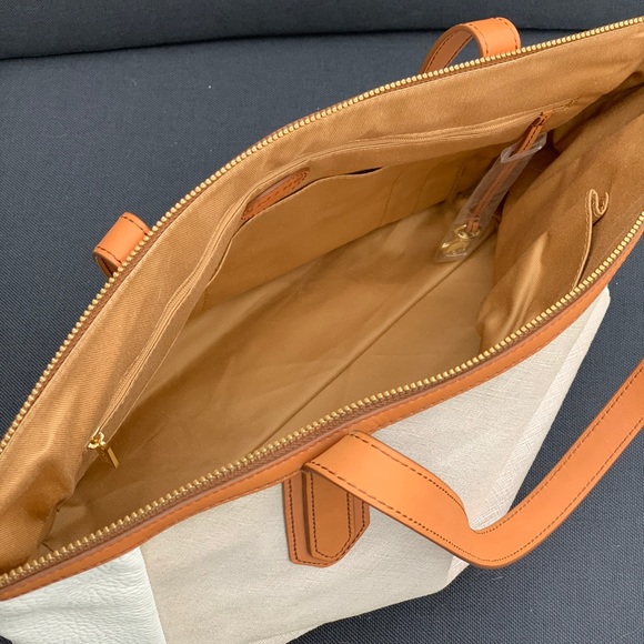 Cream Fossil Bag - Picture 3 of 8